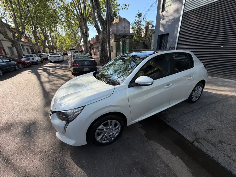 2021 Peugeot 208