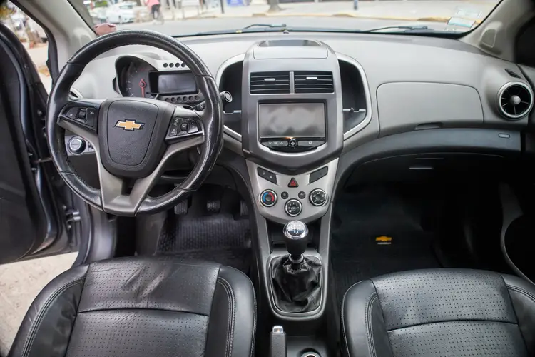 2014 Chevrolet Sonic - Foto 4