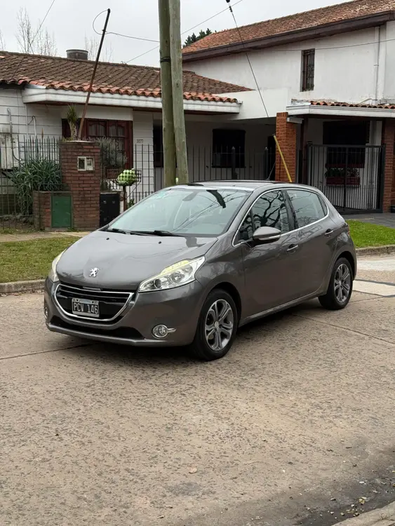 2015 Peugeot 208