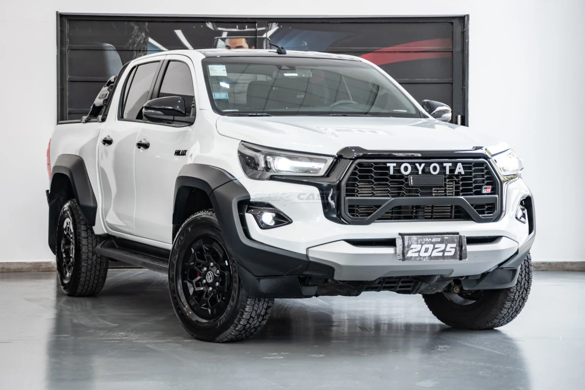 Toyota Hilux GR-Sport 2.8 TDI AT DC 4x4