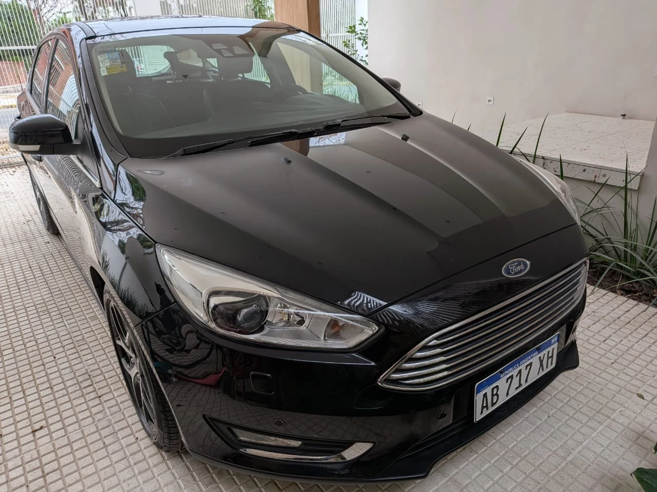 Ford Focus Titanium 2.0 AT 5P