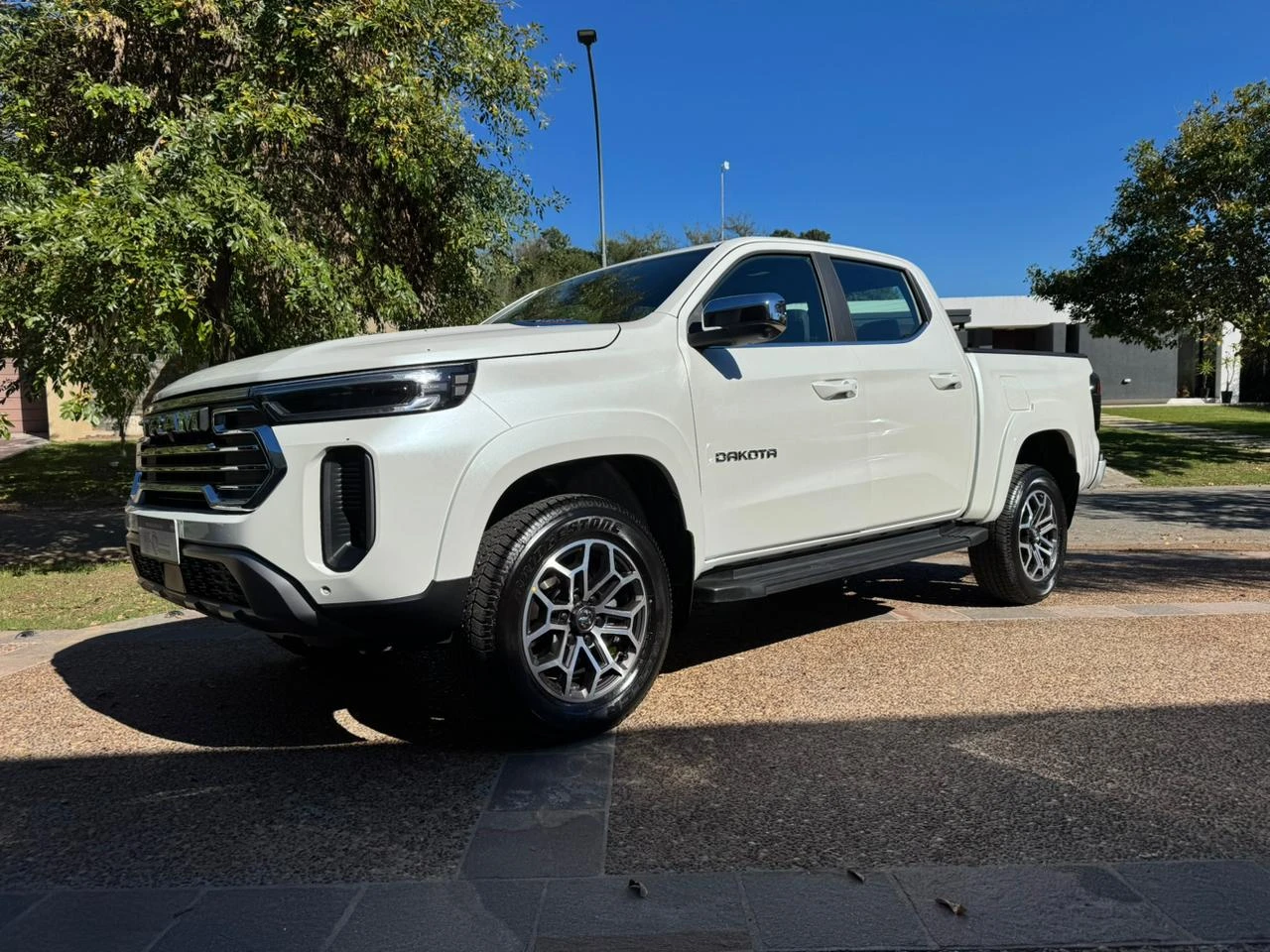 RAM Dakota Laramie 2.2 TD AT8 4x4 4P