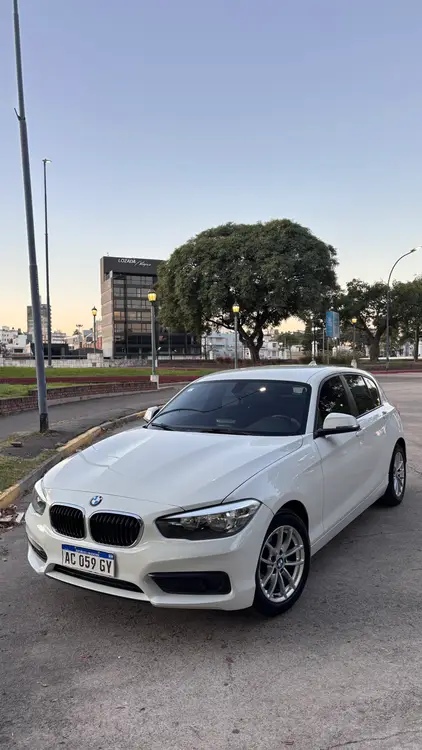 2017 BMW Serie 1