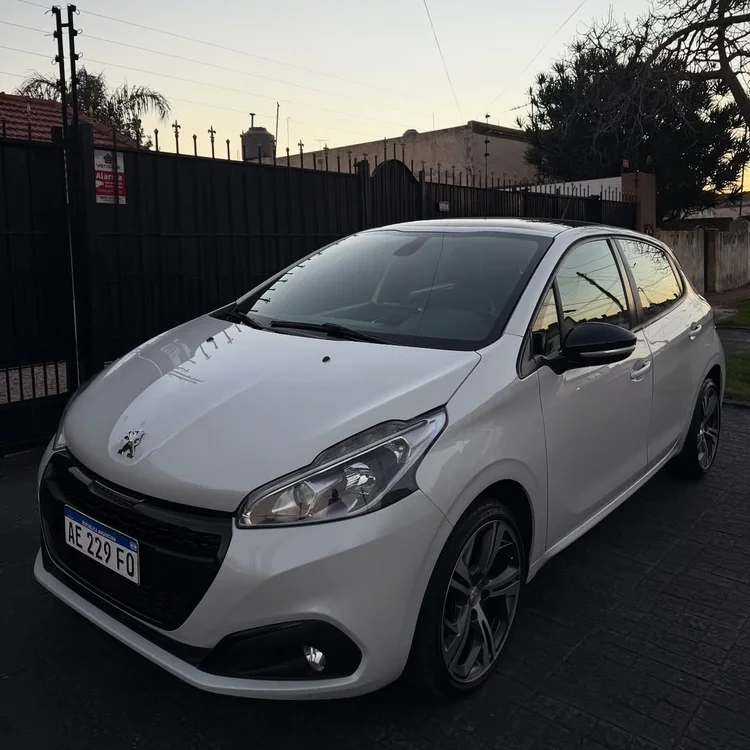 2020 Peugeot 208