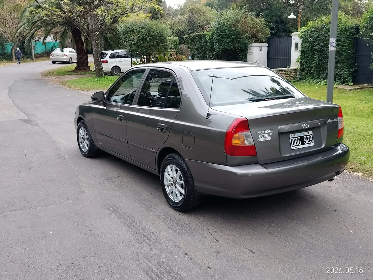 1999 Hyundai Accent