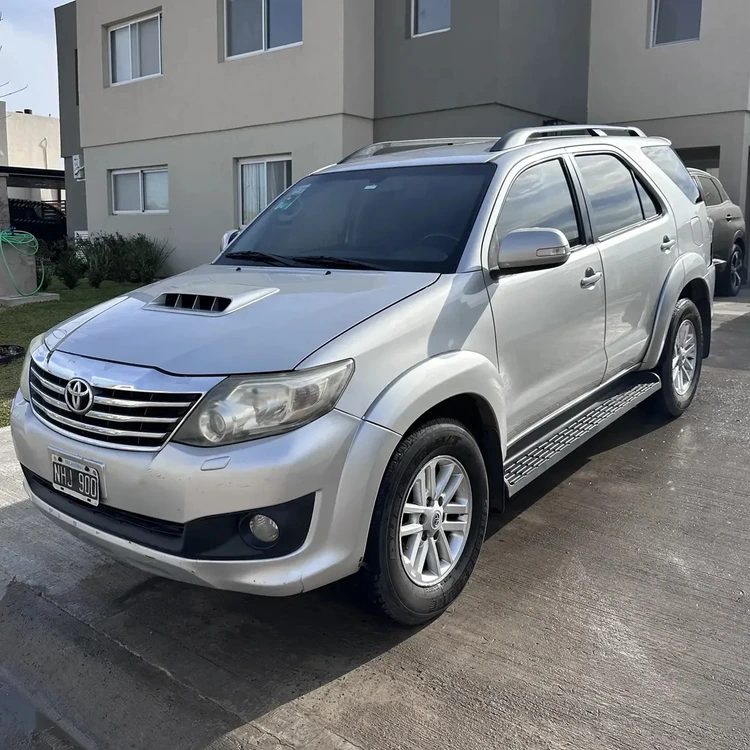 2013 Toyota Hilux SW4