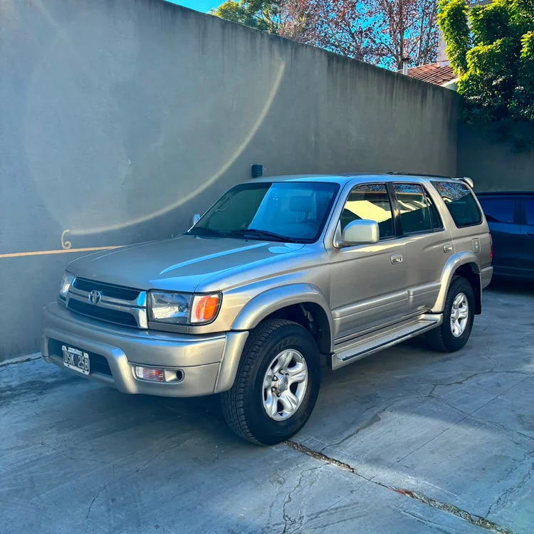 2001 Toyota SW4