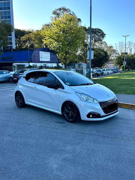 2017 Peugeot 208 GTi