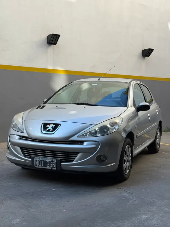 2013 Peugeot 207 Compact