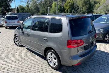 Volkswagen Touran 1,2TSI 77kW 4Friends 5míst | Ojety vuz |... - fotografie 2