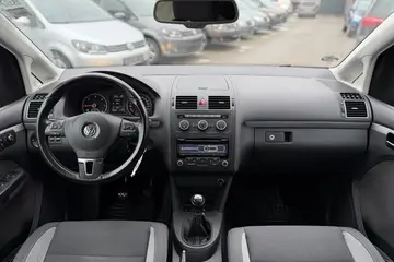 Volkswagen Touran 2,0TDI 103kW Life 5míst ZÁRUKA | Ojety... - fotografie 5