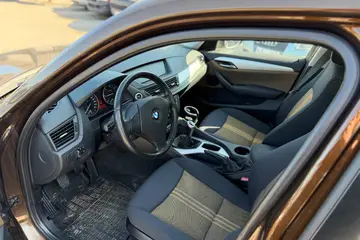 BMW X1 2,0TDI 130kW XDRIVE 2010 | Ojety vuz | AutoBukacek - fotografie 3