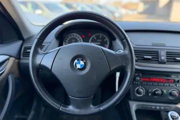 BMW X1 2,0TDI 130kW XDRIVE 2010 | Ojety vuz | AutoBukacek - fotografie 8