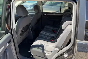 Volkswagen Touran 2,0TDI 103kW MATCH 5míst | Ojety vuz |... - fotografie 4