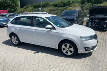 Škoda Rapid Spaceback 1,0TSI 70KW | Ojety vuz | AutoBukacek - fotografie 3