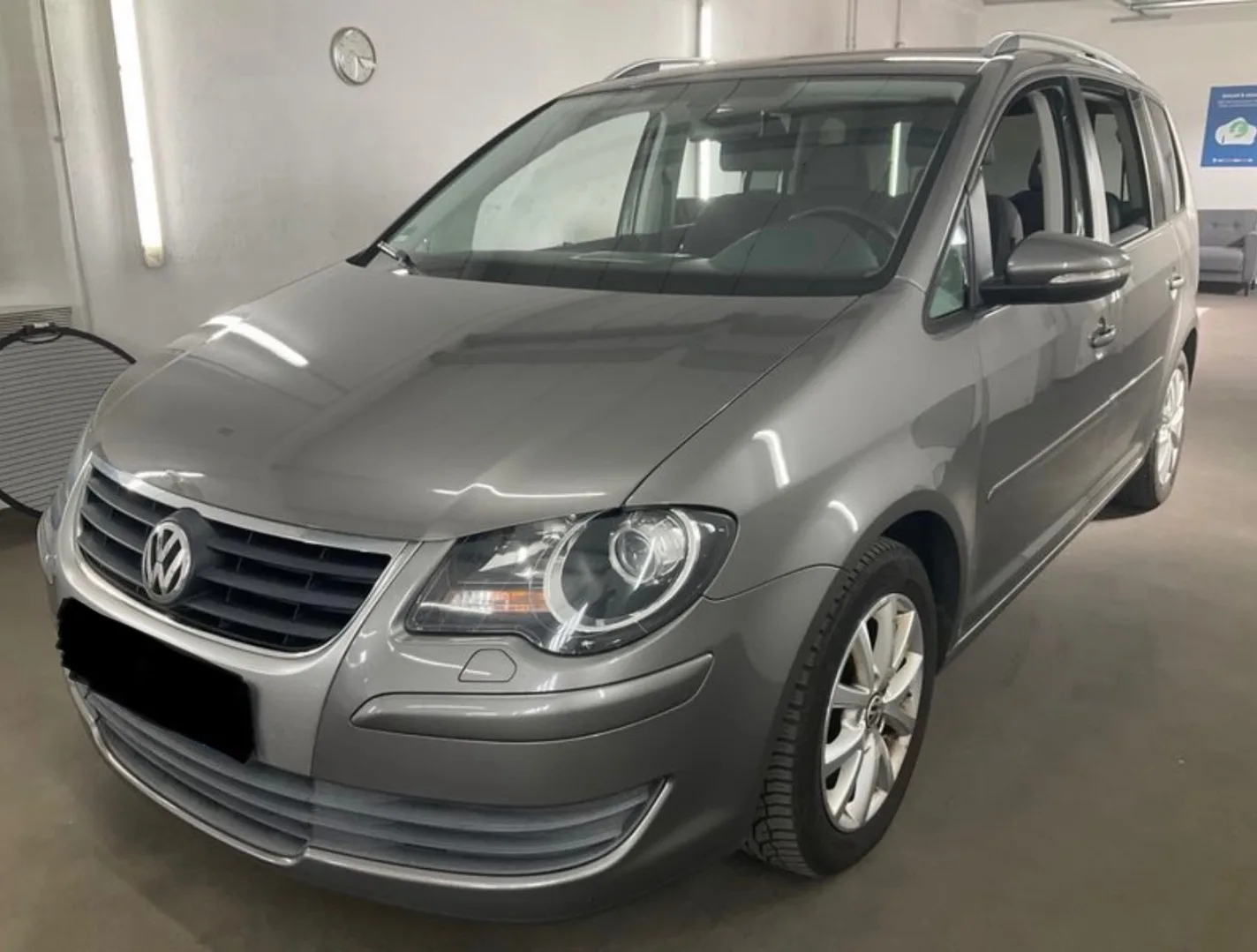 Volkswagen Touran 1,9TDI 77kW Freestyle - AutoBukáček