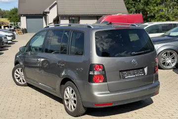 Volkswagen Touran 1,9TDI 77kW Freestyle - AutoBukáček