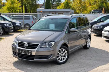Volkswagen Touran 1,9TDI 77kW Freestyle - AutoBukáček