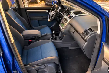Volkswagen Touran 1,9TDI 77kW 5míst - AutoBukáček