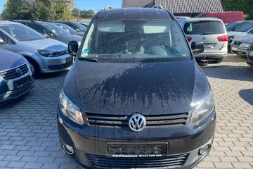 Volkswagen CADDY MAXI 7Mist 2,0TDI 103KW - AutoBukáček