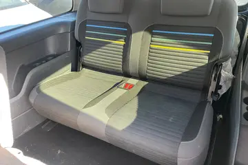 Volkswagen CADDY MAXI 7Mist 2,0TDI 103KW - AutoBukáček