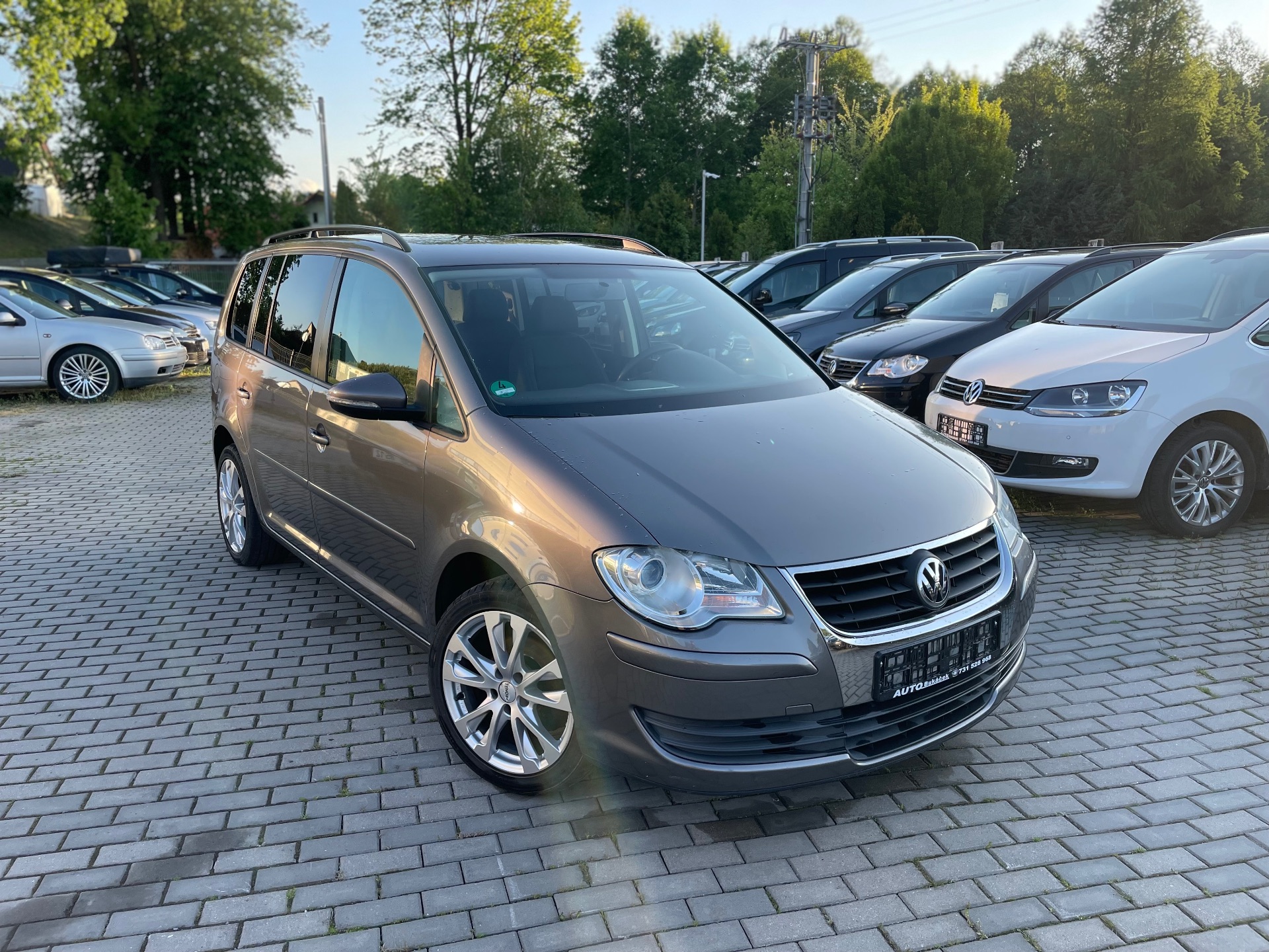 Volkswagen Touran 1,6Mpi 75kW 7míst ZÁRUKA