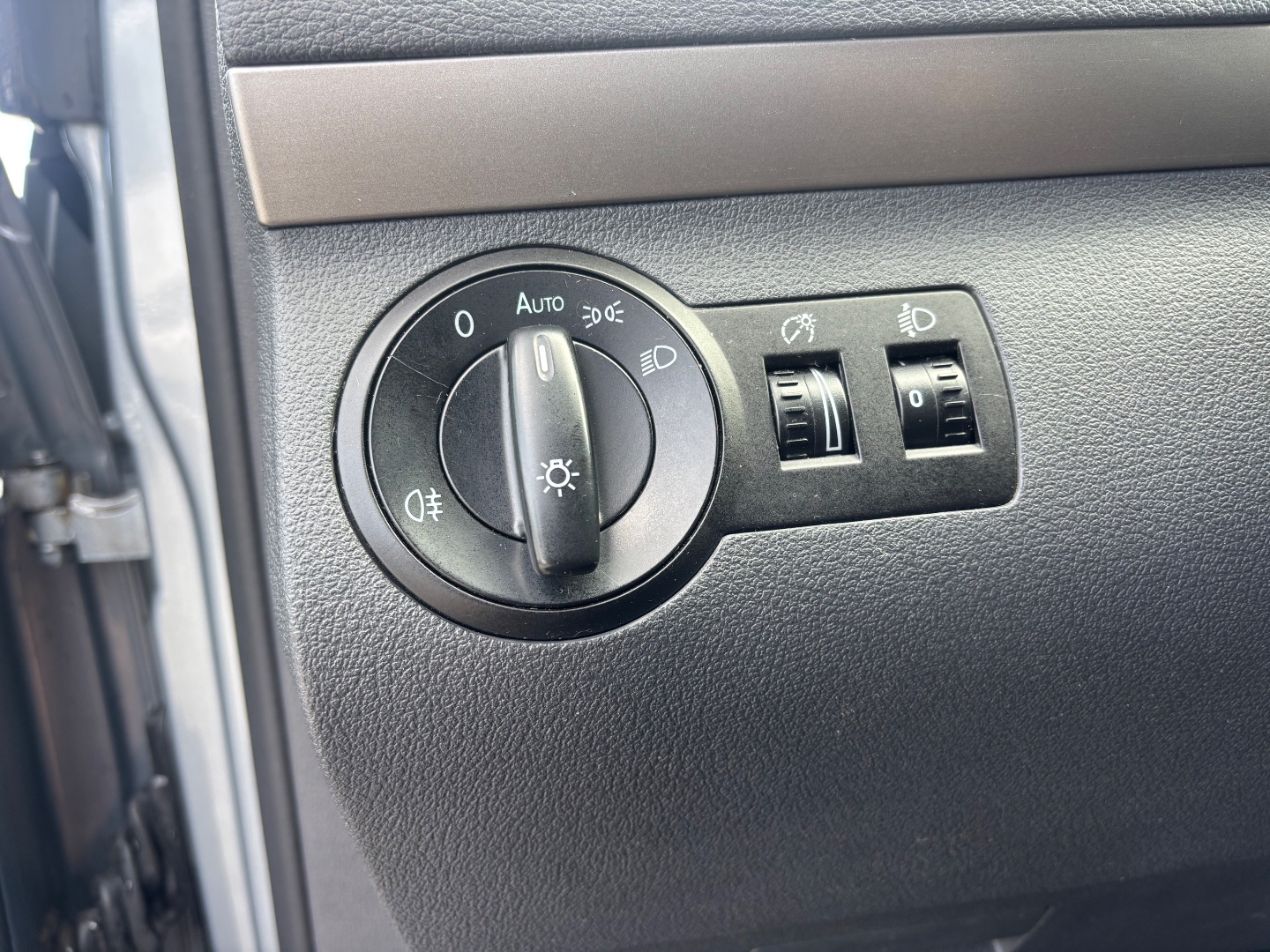 Volkswagen Touran UNITED 7-míst  - pohled 7