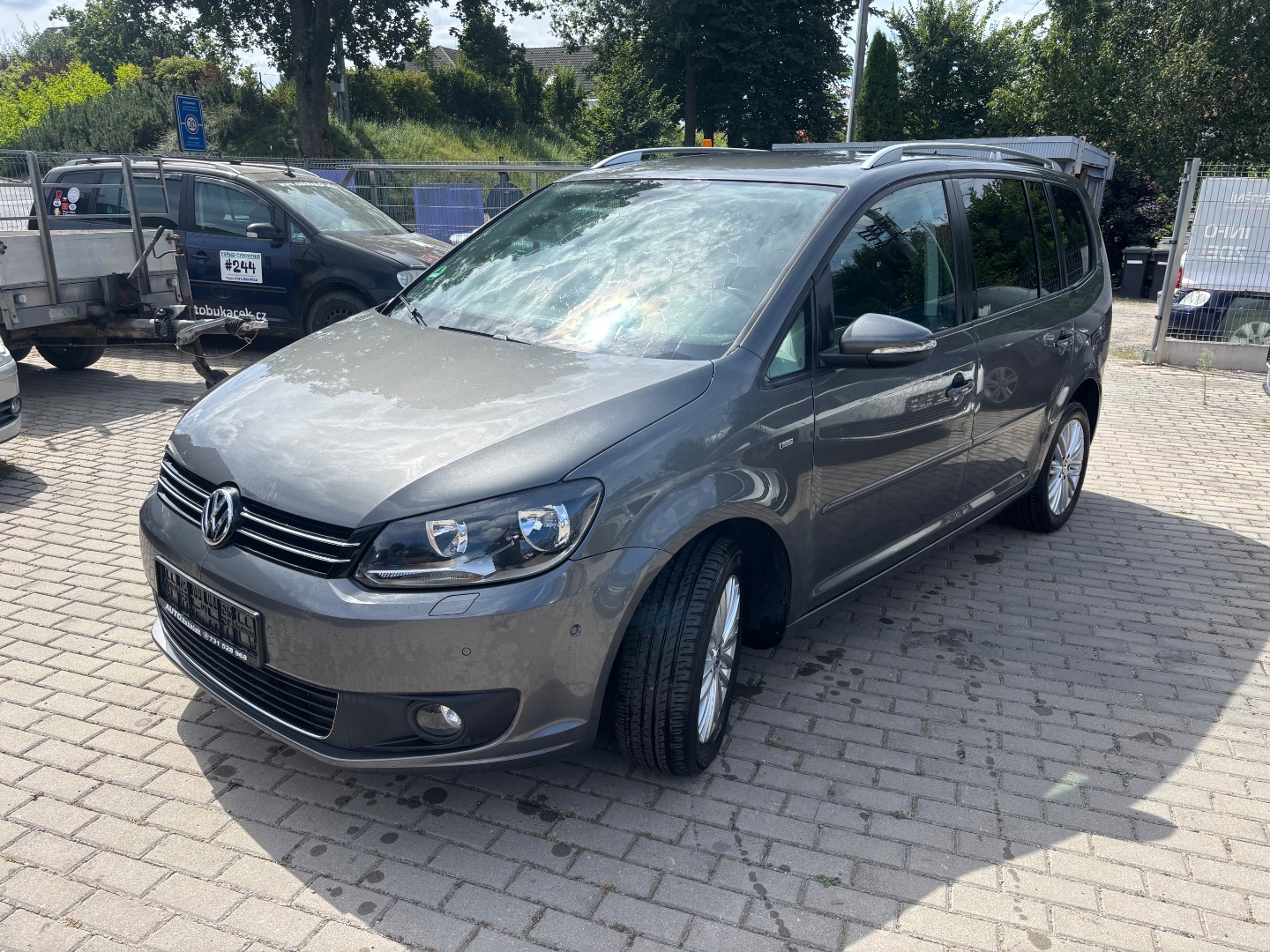 Volkswagen Touran CUP 7-míst - pohled 2