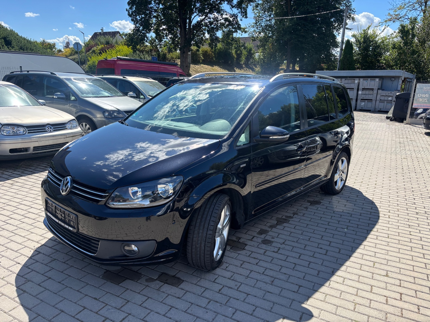 Volkswagen TOURAN LIFE DVD NAVI WEBASTO - pohled 2