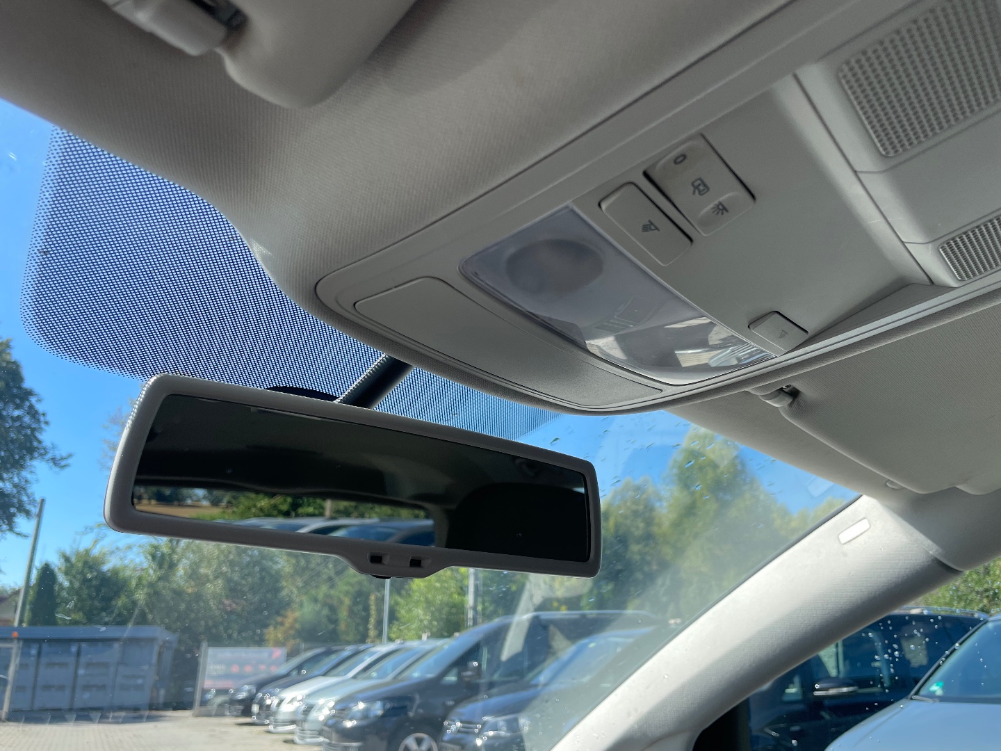 Volkswagen Touran 1,2TSI 77kW 4Friends 5míst  - pohled 13