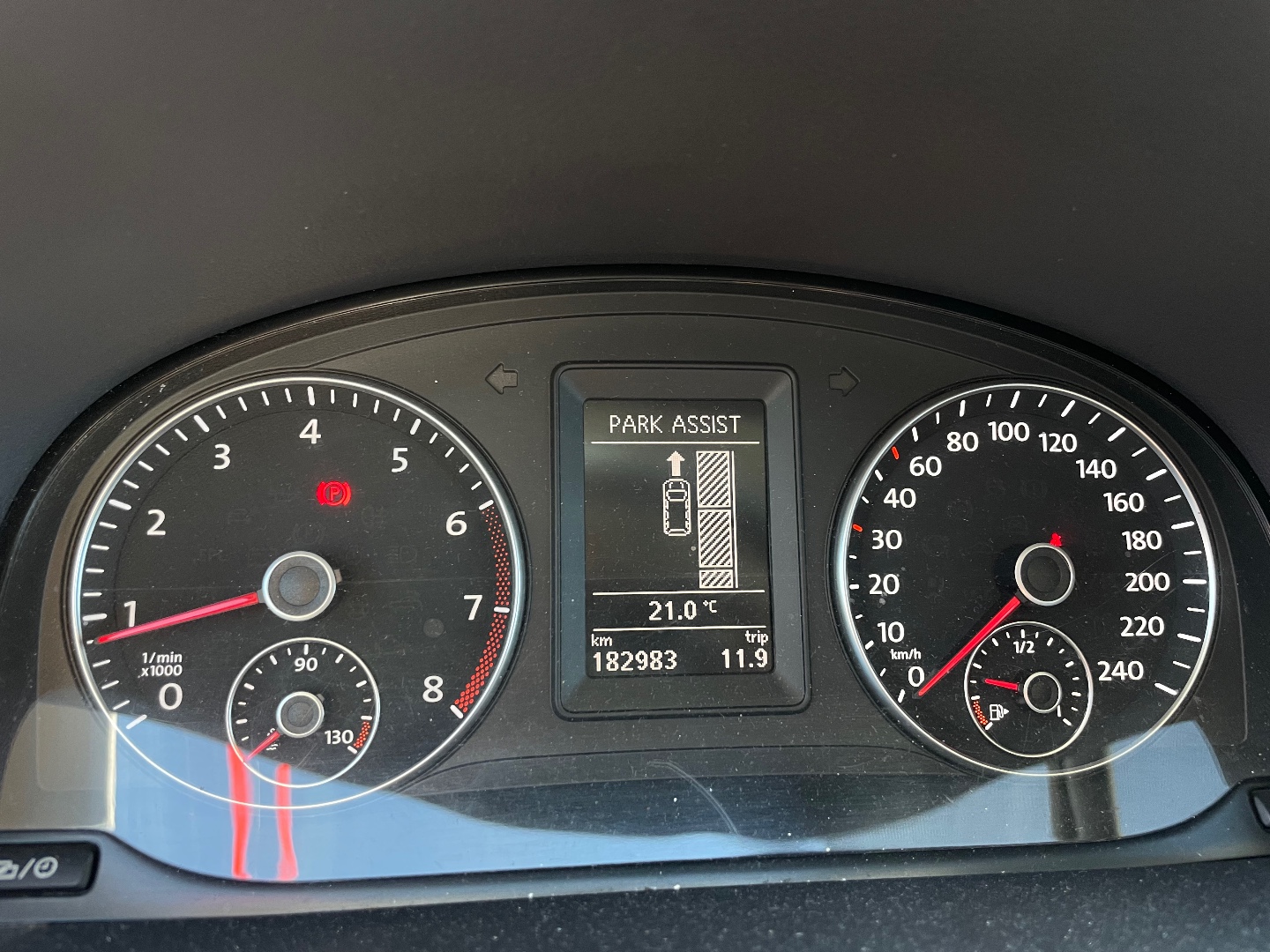 Volkswagen Touran 1,2TSI 77kW 4Friends 5míst  - pohled 14