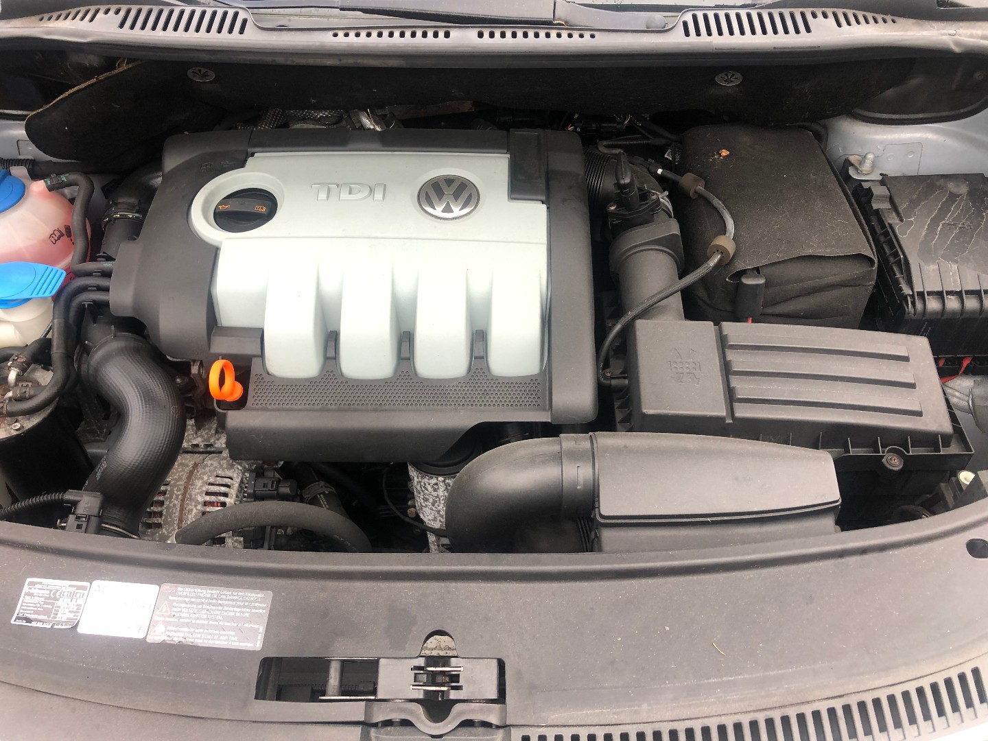 Volkswagen Touran 1,9TDI 77KW - pohled 11