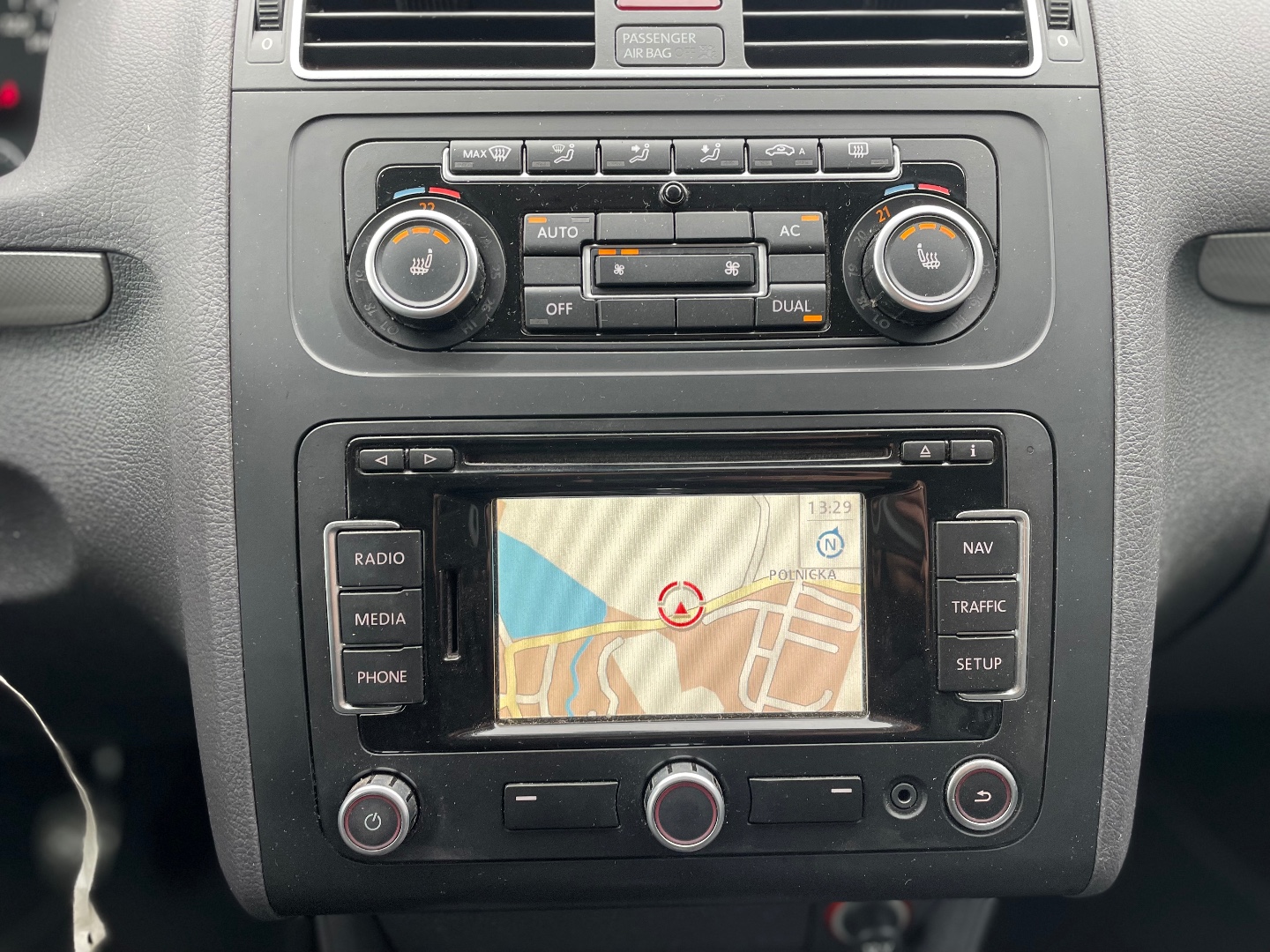 Volkswagen Touran 2,0TDI 103kW MATCH 5míst ZÁRUKA  - pohled 8