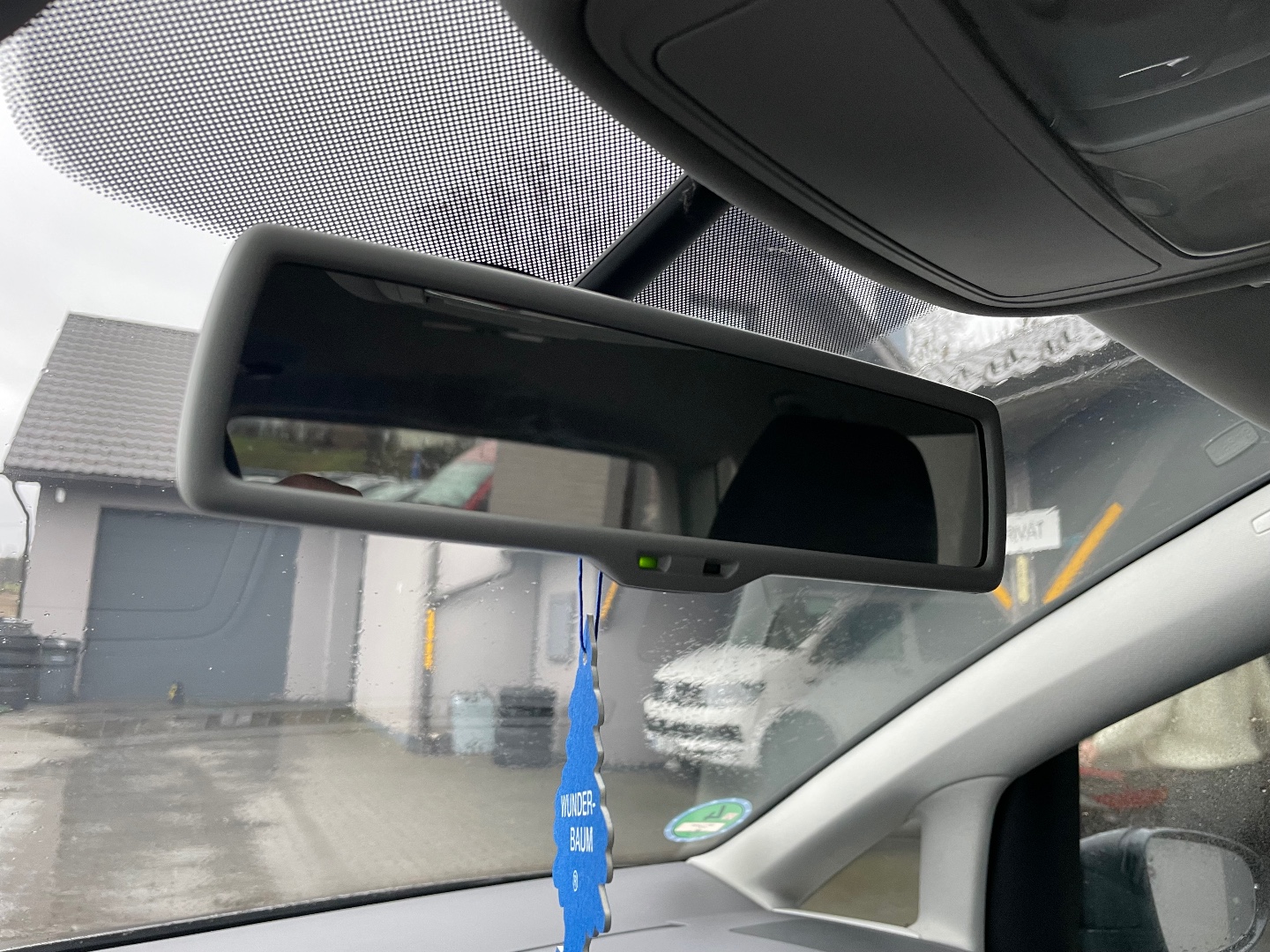 Volkswagen Touran 2,0TDI 103kW 5míst ZÁRUKA  - pohled 8