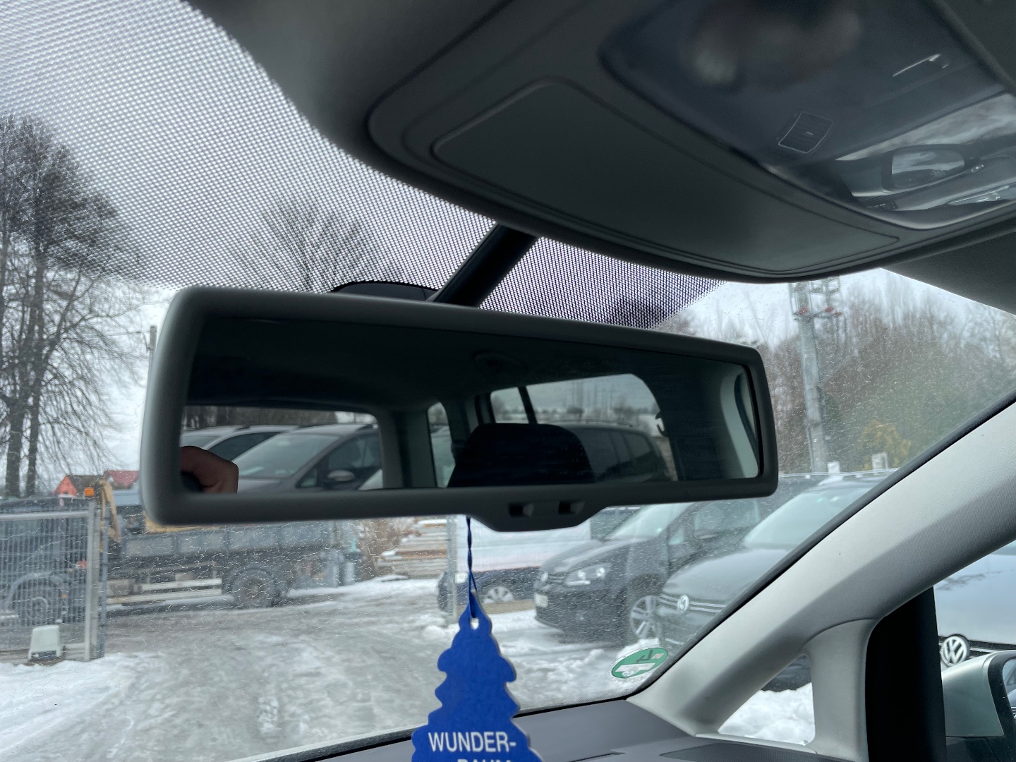 Volkswagen Touran 2,0TDI 103kW 5míst ZÁRUKA  - pohled 11