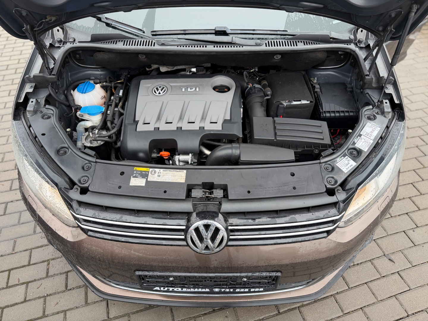 Volkswagen Touran CROSS 2,0TDi 103kW 7míst ZÁRUKA  - pohled 18