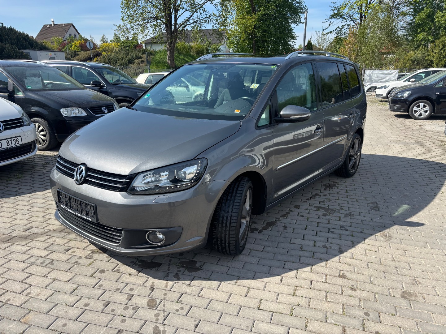 Volkswagen Touran 2.0 TDi 125 kw HIGHLINE DSG  - pohled 2