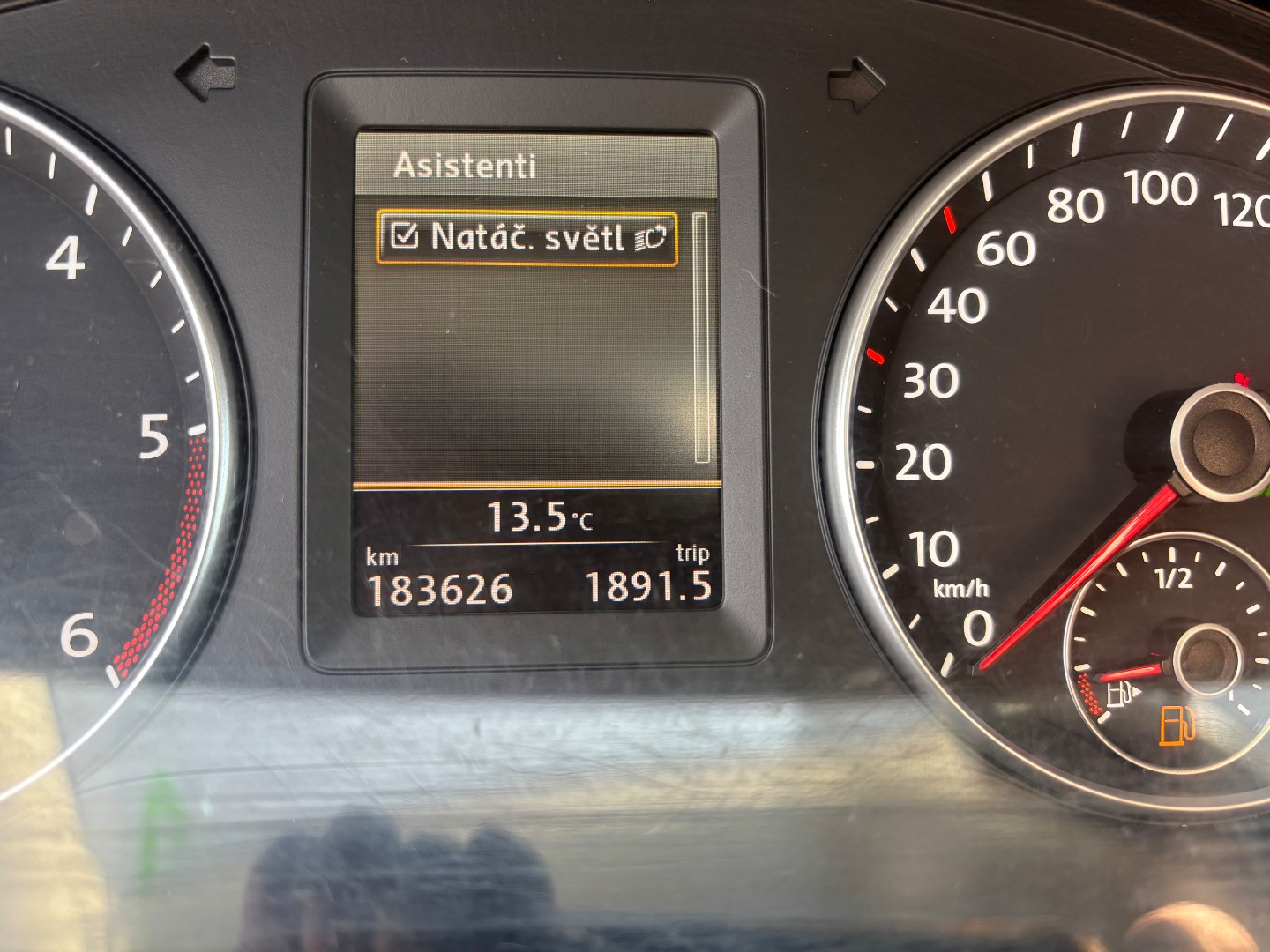 Volkswagen Touran 2.0 TDi 125 kw HIGHLINE DSG  - pohled 13
