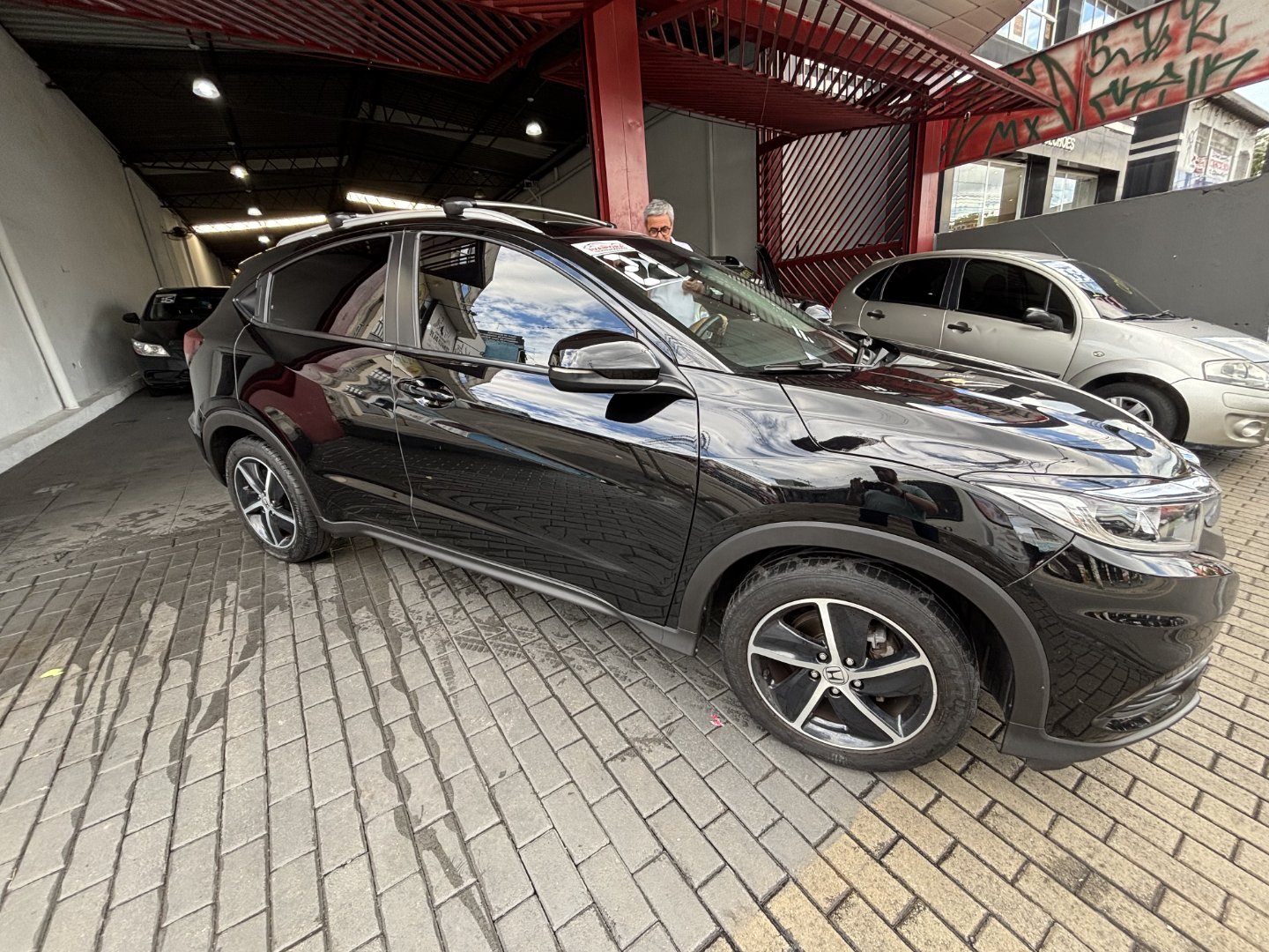 Honda HR-V Touring 1.5 Flex TB 16V 5p Aut. — foto 3