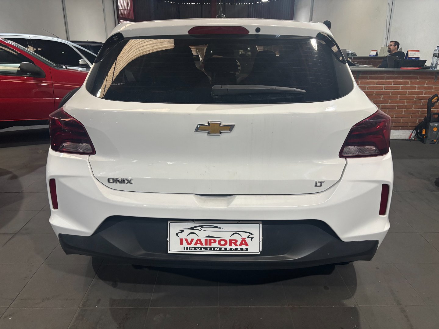 Chevrolet ONIX HATCH LT 1.0 12V TB Flex 5p Mec. — foto 4