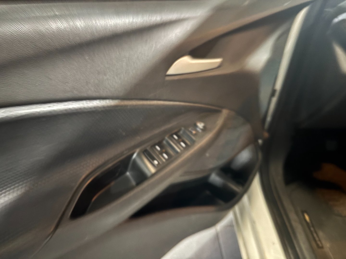 Chevrolet ONIX HATCH LT 1.0 12V TB Flex 5p Mec. — foto 10