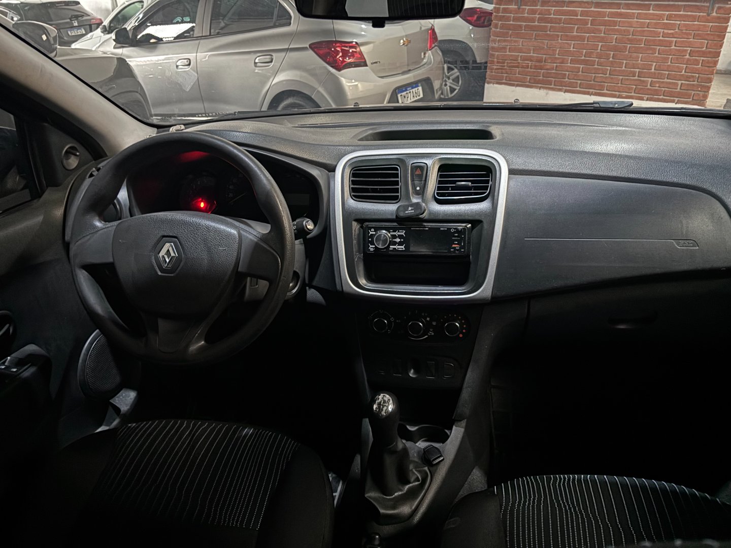 Renault SANDERO Authentique Flex 1.0 12V 5p — foto 7