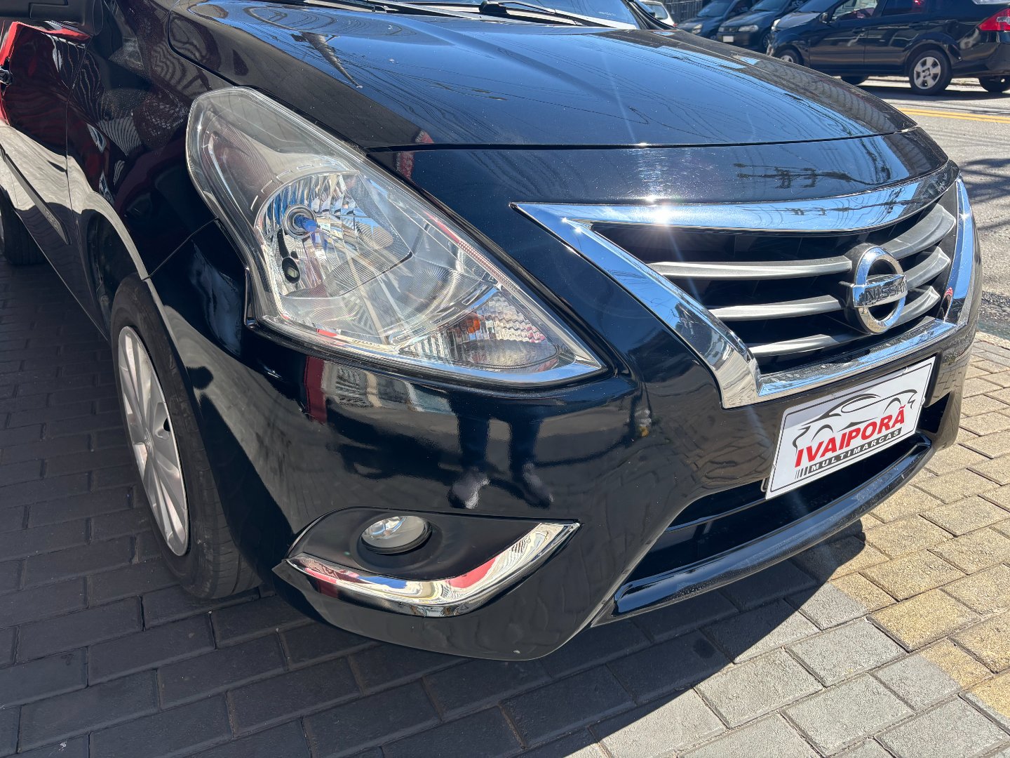 Nissan VERSA 1.0 12V FlexStart 4p Mec. — foto 6