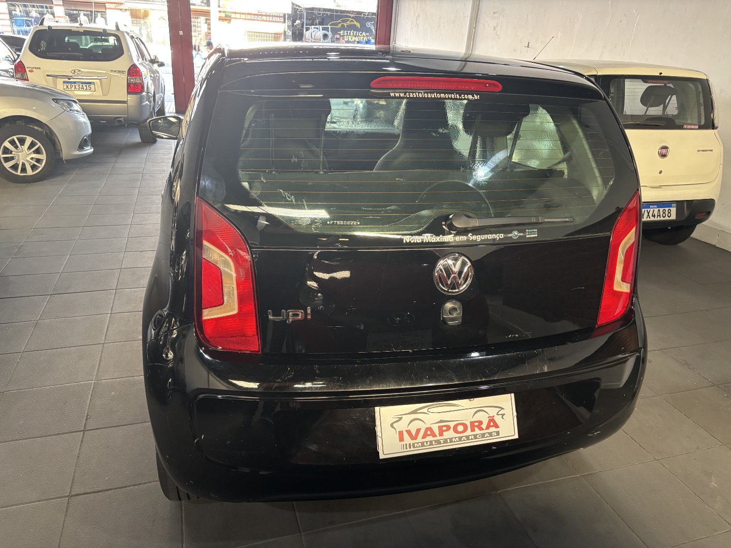 Volkswagen UP take 1.0 Total Flex 12V 5p — foto 4