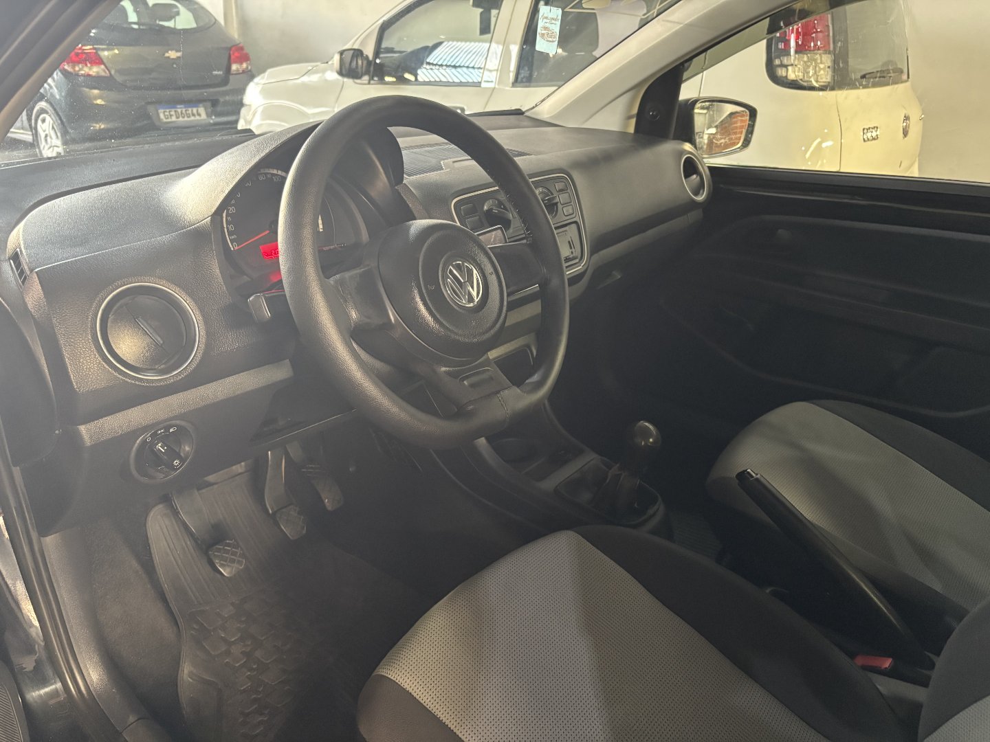 Volkswagen UP take 1.0 Total Flex 12V 5p — foto 7