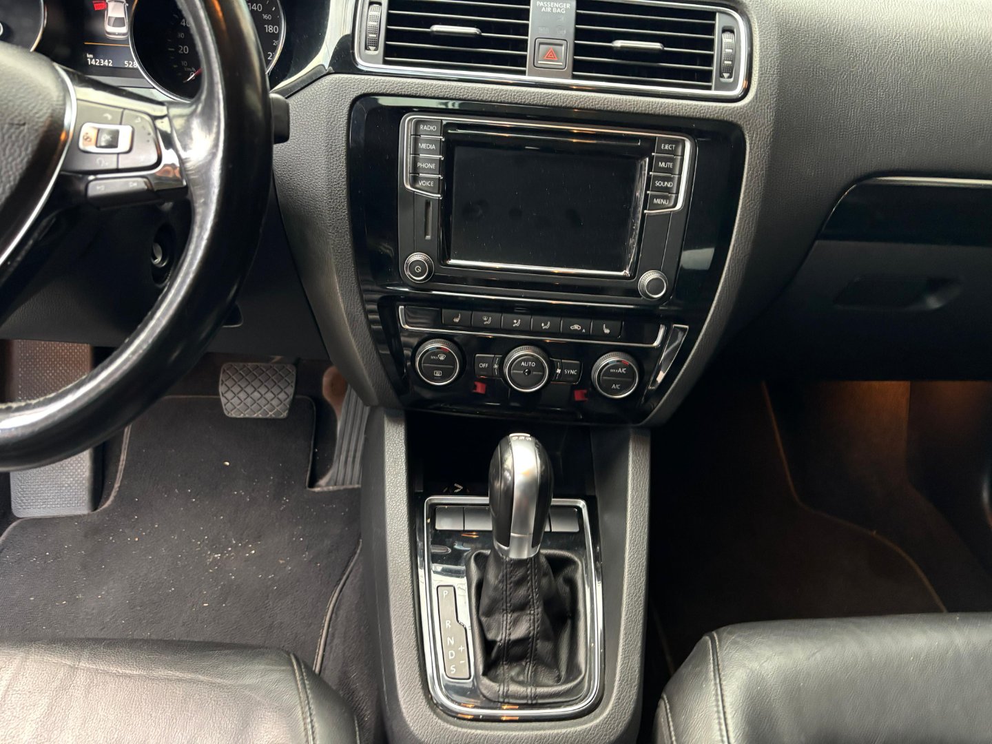 Volkswagen JETTA Highline 2.0 TSI 16V 4p Tiptronic — foto 10
