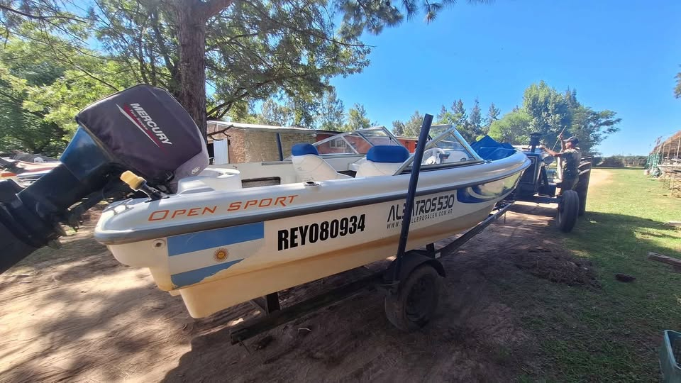  Albatros 530 Open Sport