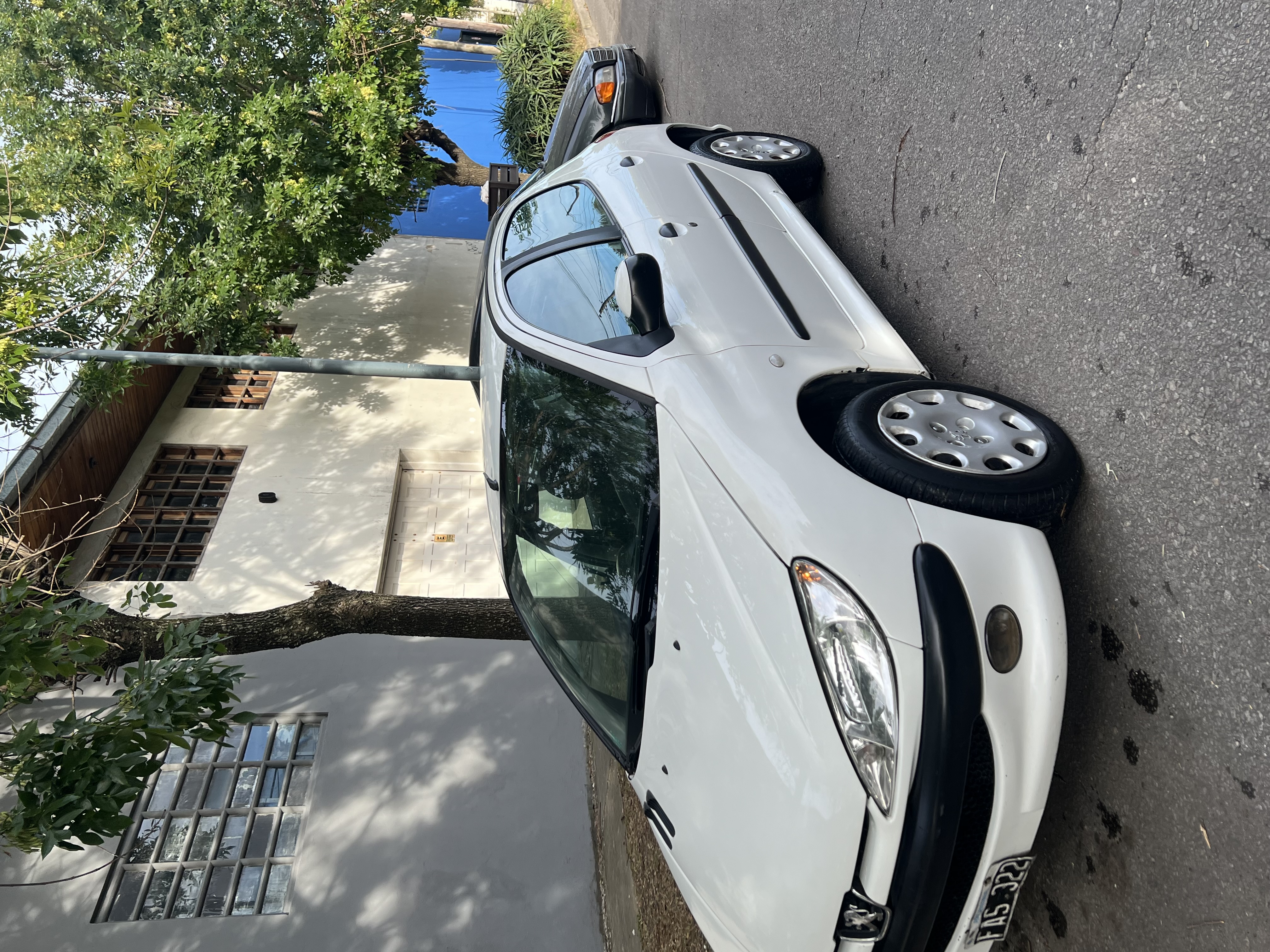 Peugeot 206 gallery 2