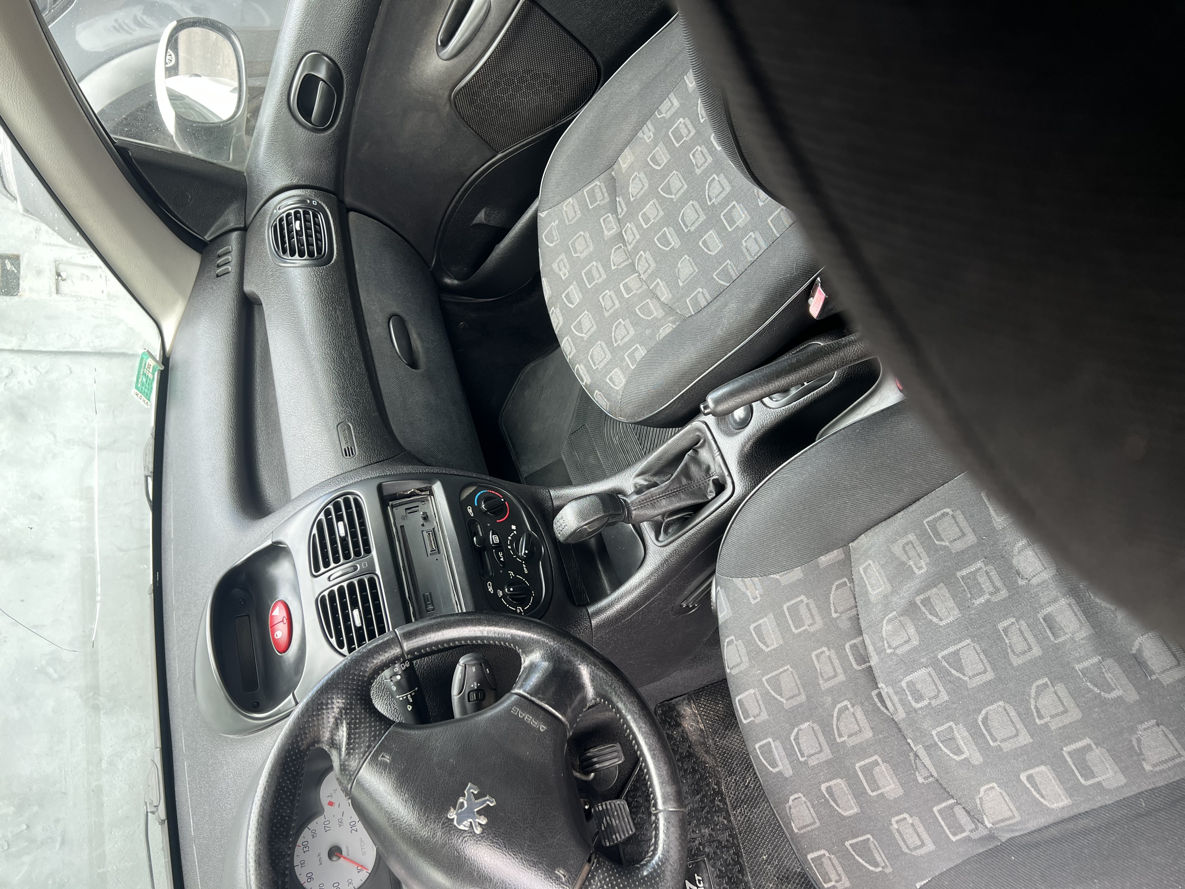 Peugeot 206 gallery 7