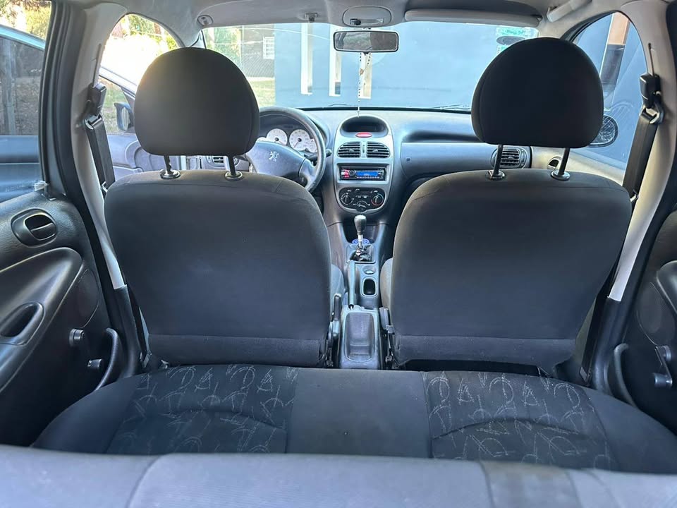 Peugeot 206 gallery 2